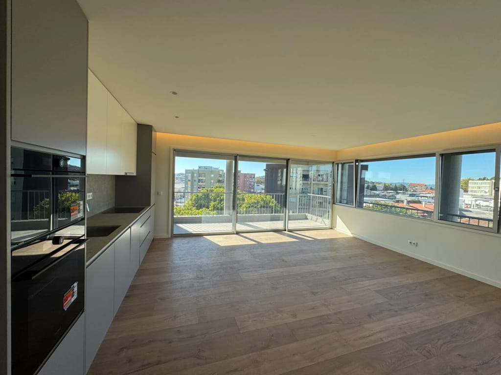Apartamento T2+1 novo com 2 suítes, varanda e 2 lugares de garagem em Maximinos, Braga — foto 1